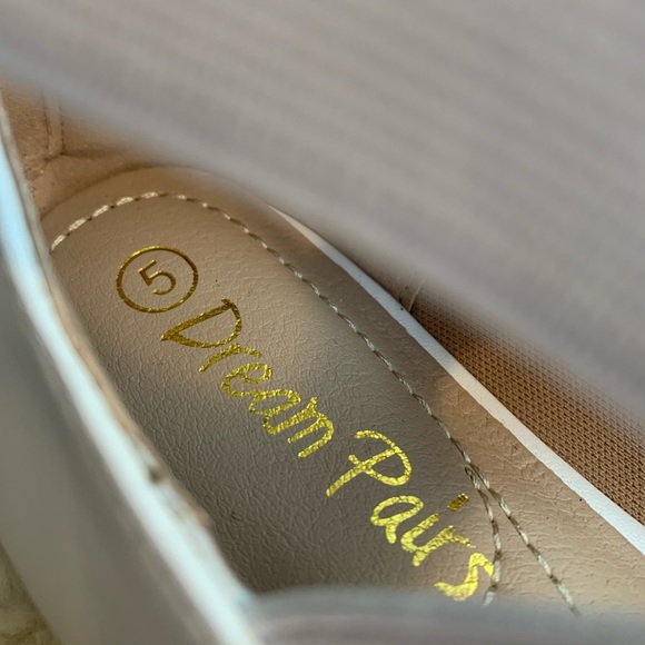 SOLD!! Dream Pairs white ankle strap flats - Picture 4 of 8
